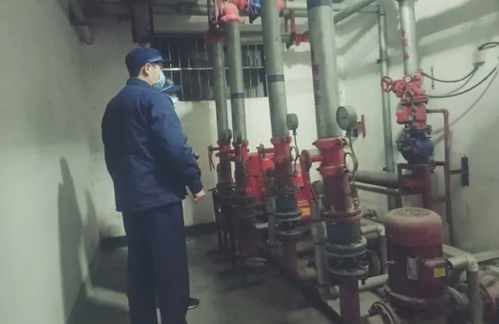 十堰消防執(zhí)法黨員服務(wù)隊全面開展監(jiān)督服務(wù)