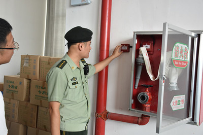 我區(qū)消防大隊深入園區(qū)企業(yè)開展消防安全隱患整治行動